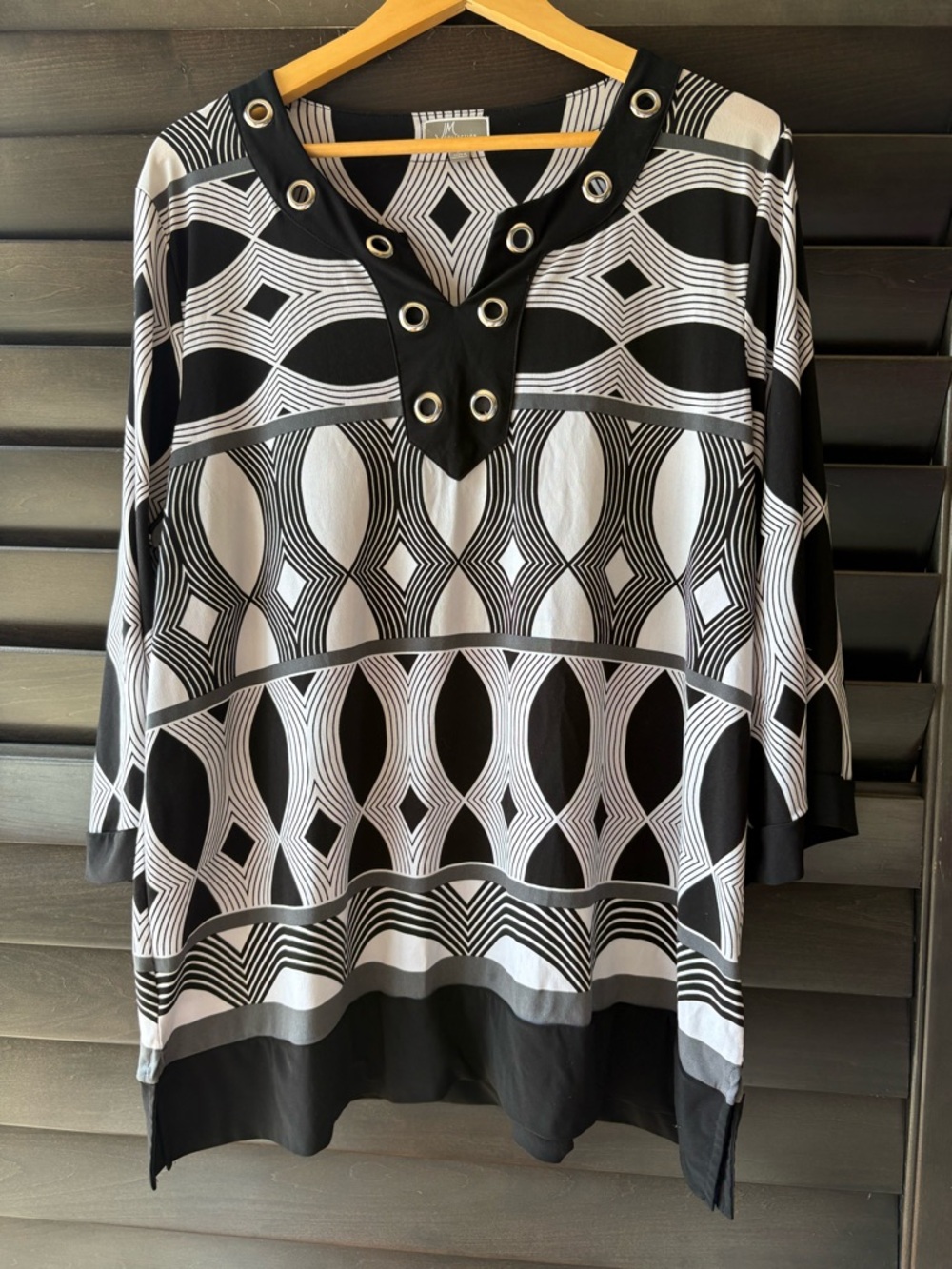 JM Collection 2X Black Grey Tunic 3/4 Sleeves Silver Rivets at Neckline